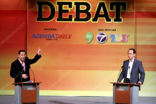 DEBAT