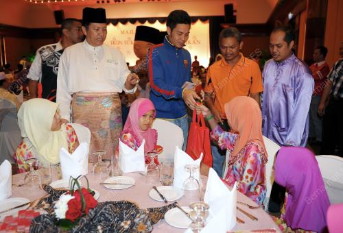 KL37_21072012_IKON
