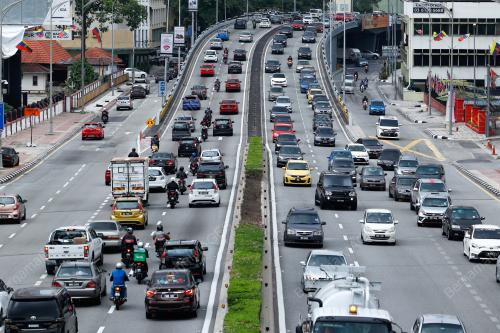 JALAN UTAMA KUALA LUMPUR KEMBALI SESAK - PKP