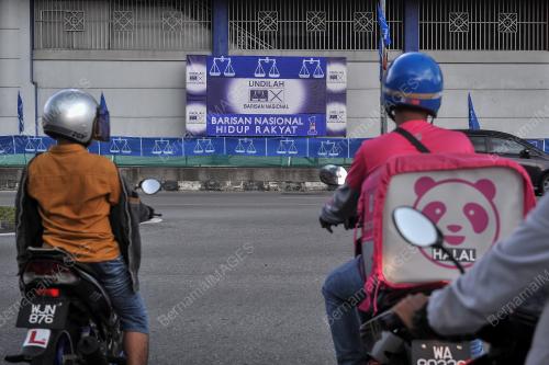 KL37_22042018_BENDERA
