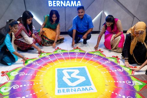 RANGOLI BERNAMA