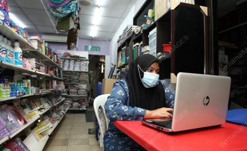 TINJAUAN SEKTOR PERNIAGAAN