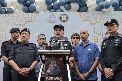 DATUK SERI MOHD YUSRI HASSAN BASRI