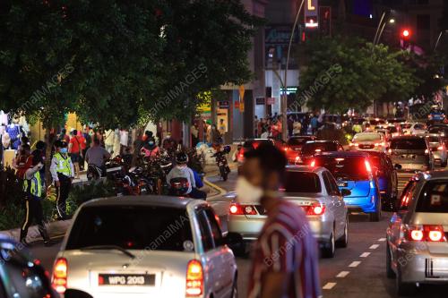 BELI BELAH HARI RAYA SAAT AKHIR