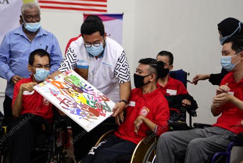 DATUK SERI MEGAT D SHAHRIMAN ZAHARUDIN