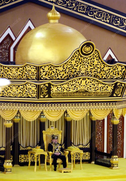 KL37_24042017_AGONG