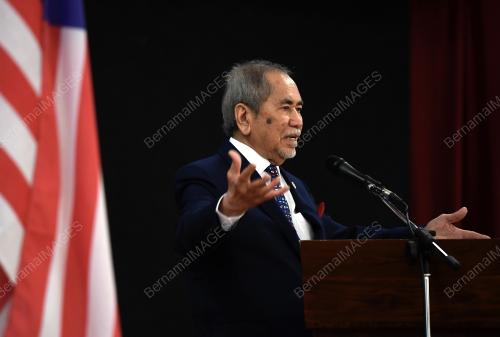 DATUK SERI DR WAN JUNAIDI TUANKU JAAFAR