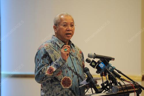 TAN SRI ANNUAR MUSA