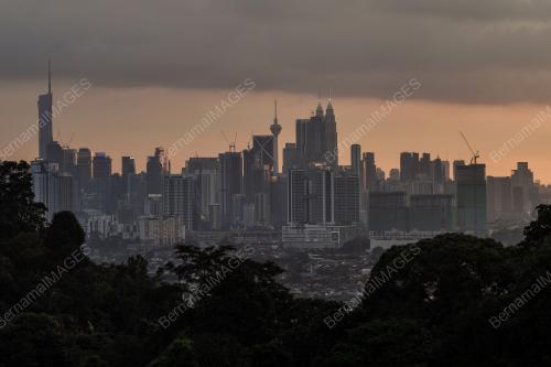PEMANDANGAN SENJA