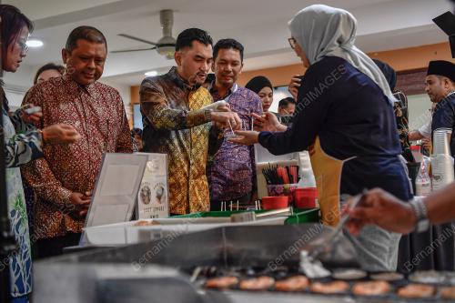 KHAIRUL FIRDAUS AKBAR KHAN