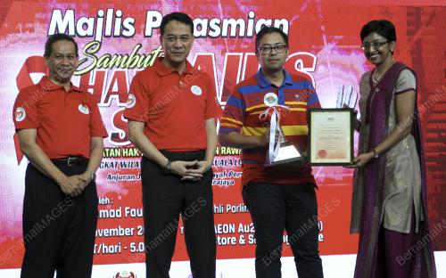 KL37_25112017_AIDS_SEDUNIA_BN201711242465