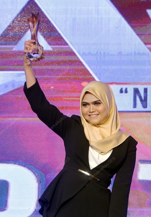 KL37_26012017_ANUGERAH