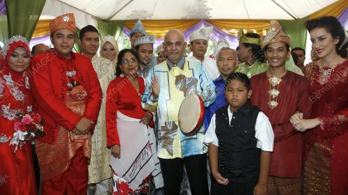 DATUK MAGLIN DENNIS D' CRUZ