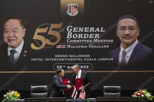 DATUK SERI HISHAMUDDIN TUN HUSSIEN