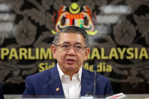 DATUK SERI SALAHUDDIN AYUB