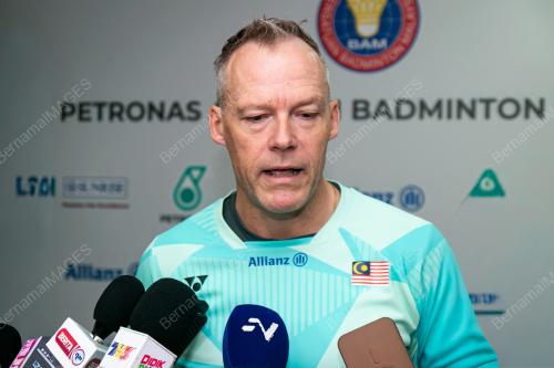 SESI LATIHAN BADMINTON PASUKAN KEBANGSAAN