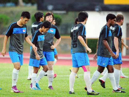 SINGAPURA_LATIHAN