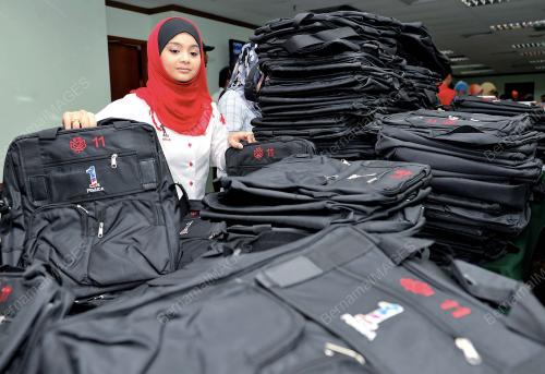 PERSIAPAN PERHIMPUNAN AGUNG UMNO 2011