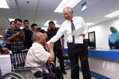 KL37_26112015_PM