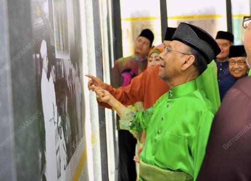 KL37_27082015_AGONG