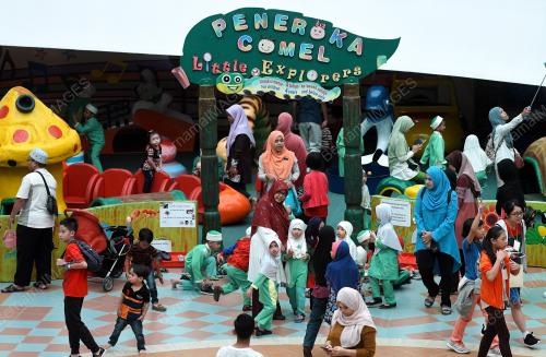 KL37_27112017_CUTI_SEKOLAH_BN201711262585