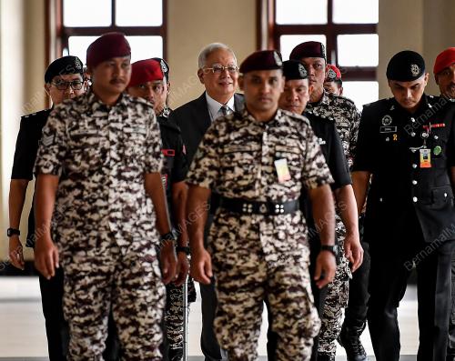 DATUK SERI NAJIB TUN RAZAK