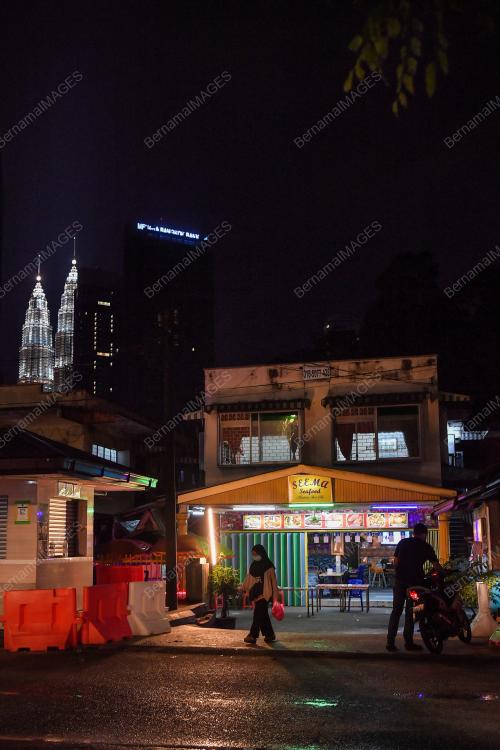 PREMIS MAKANAN DIBENAR BEROPERASI DARI 6 PAGI HINGGA 10 MALAM