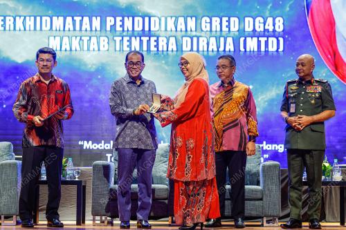 DATUK SERI MOHAMED KHALED NORDIN