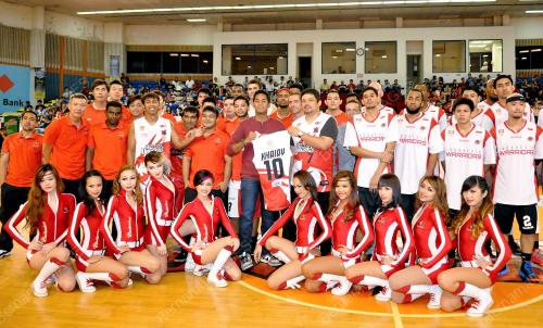 KL37_29052013_BOLA_KERANJANG