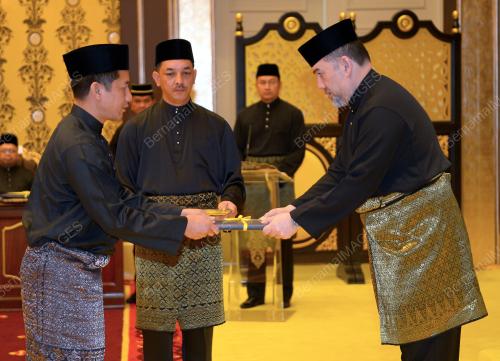 KL37_30012017_PERLANTIKAN_HAKIM