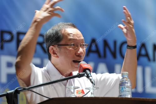 KL37_30092012_GERAKAN