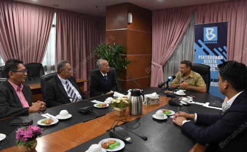 KL37_30102019_AUSTRALIA_BN201910295732