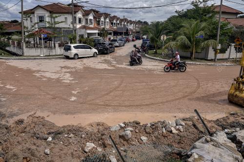 TAKUNGAN AIR PECAH