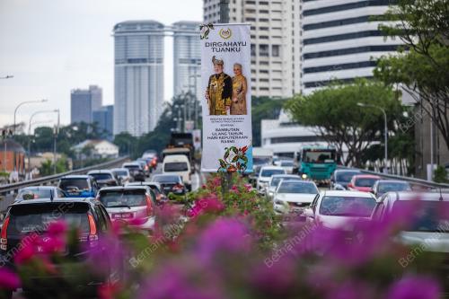 SAMBUTAN ULANG TAHUN HARI KEPUTERAAN RASMI YANG DI-PERTUAN AGONG