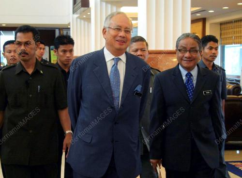 MOHD NAJIB TUN ABDUL RAZAK