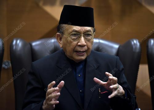 TAN SRI DR RAIS YATIM