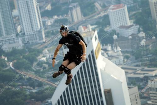 KL38_02102016_BASE_JUMP