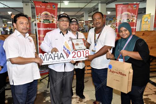 KL38_02122018_FAMA_MAHA_BN201811214307