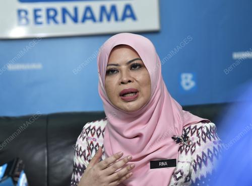 DATUK SERI RINA HARUN