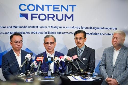 DATUK FAHMI FADZIL