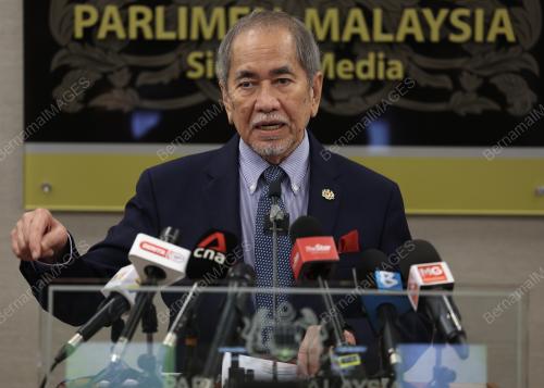 DATUK SERI DR WAN JUNAIDI TUANKU JAAFAR