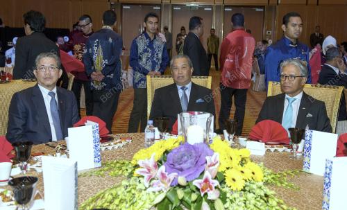 KL38_04022015_MAKAN_MALAM