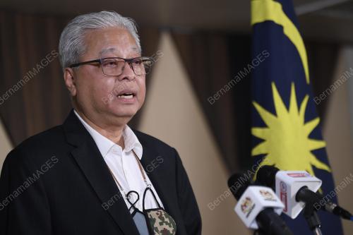DATUK SERI ISMAIL SABRI YAAKOB