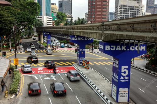 PERTUKARAN JALAN DUA HALA