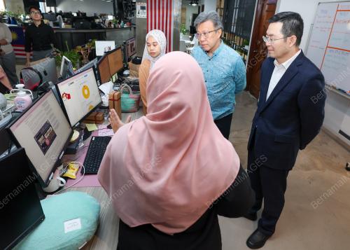 DATUK SERI WONG CHUN WAI