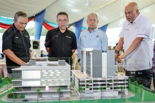 ADLY ZAHARI