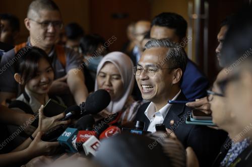 FAHMI FADZIL