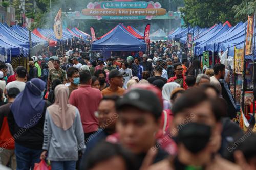 TINJAUAN PELITUP MUKA DI KAWASAN BAZAR RAMADAN