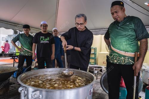 DATUK FAHMI FADZIL