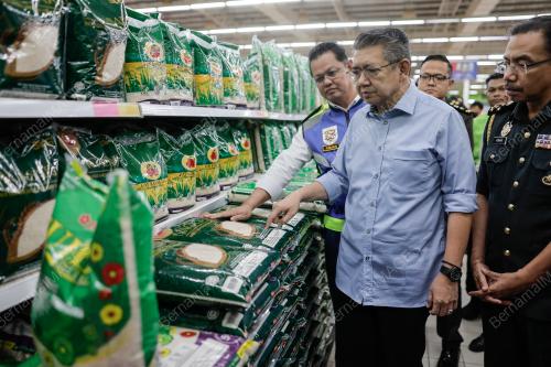DATUK SERI SALAHUDDIN AYUB